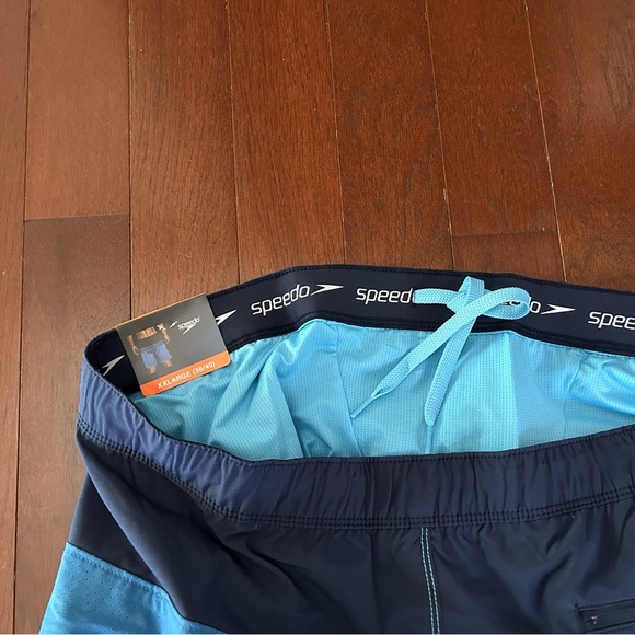 NWT Speedo Men's Tech Volley UPF50+
Swim Shorts trunks Size 2XL Blue Blocks - Picture 9 of 11